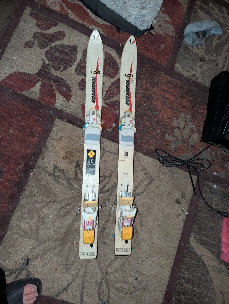 KIDS ROSSIGNOL TYROLIA 03 SKIS