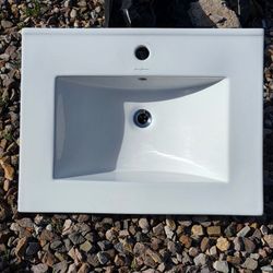 Swiss Madison Sink Top