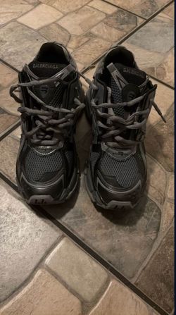 Balenciaga runners
