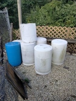 Botes Sirven Para Poner Tu Birongas. ... O Cervezas. 8 Baros Cada No