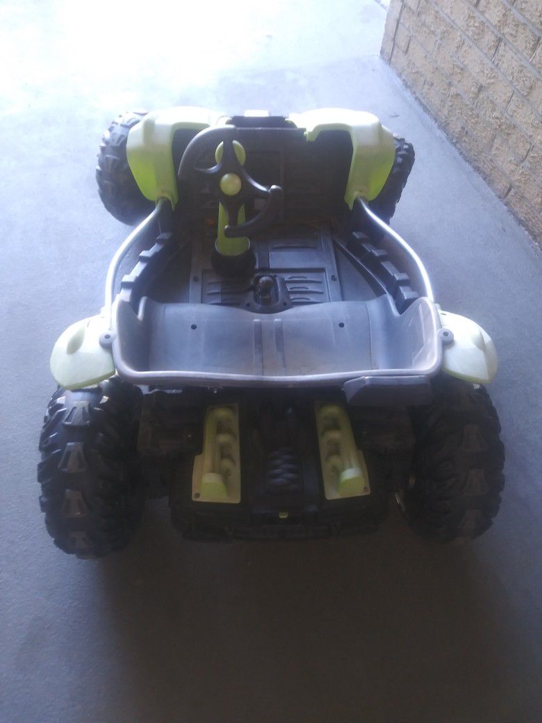 Power Wheels Car..Everything Works Good And Battery Has Never Been Used $70.00 For Just The Car Or $140 For Car With New Battery.Its Up To You.Grandso
