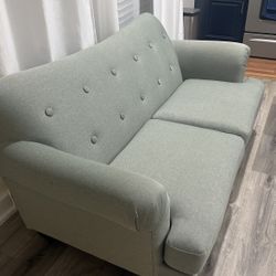 Loveseat 