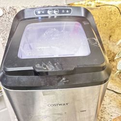 Costway ice maker Works Very Well $60