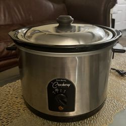 west bend crockery slow cooker new in condition