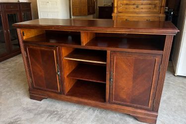 Solid Wood TV Stand 60”w x 20”d x 39”h