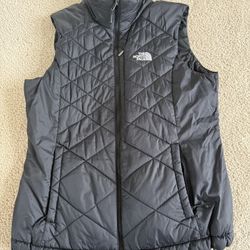Women’s Northface Vest - Size Medium