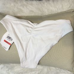💎 SWIM SUIT  WHITE SIZE “XS / XP” - 💧BECCA 💦