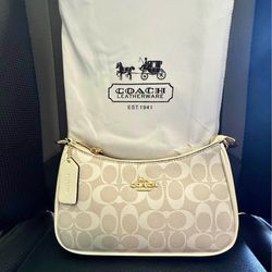 Coach Bag size M 