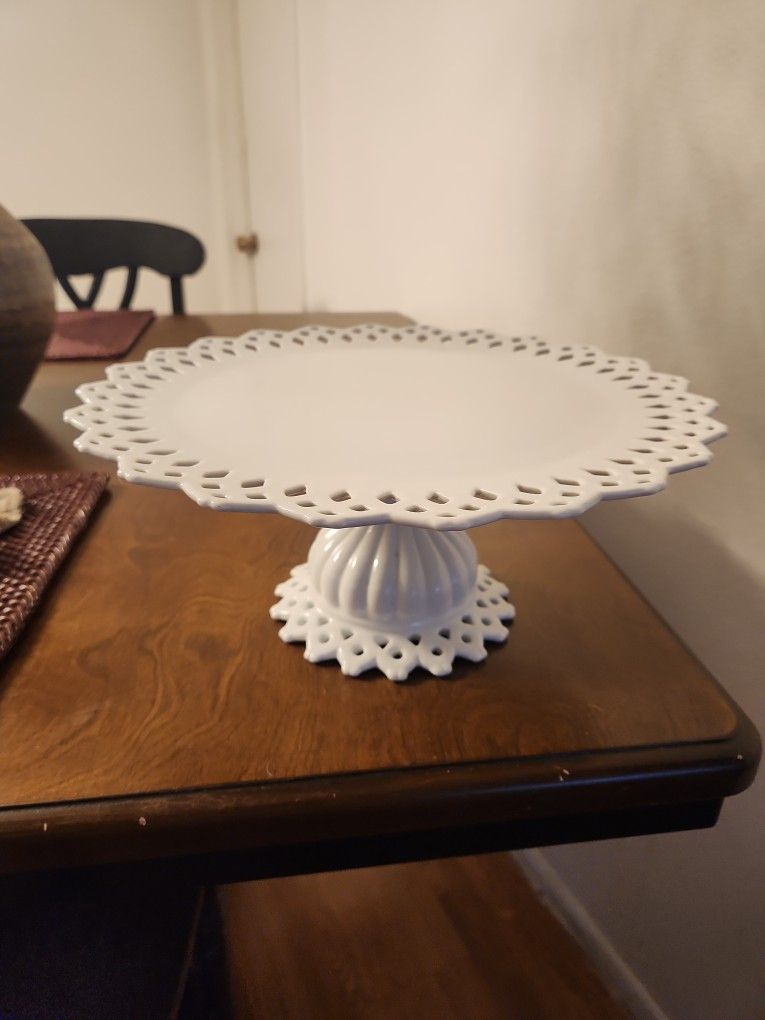 Heirloom Collection Cake Stand