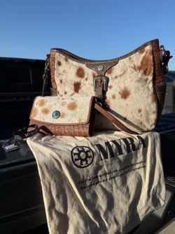 Cowhide Leather Shoulder Bag Western Buckle