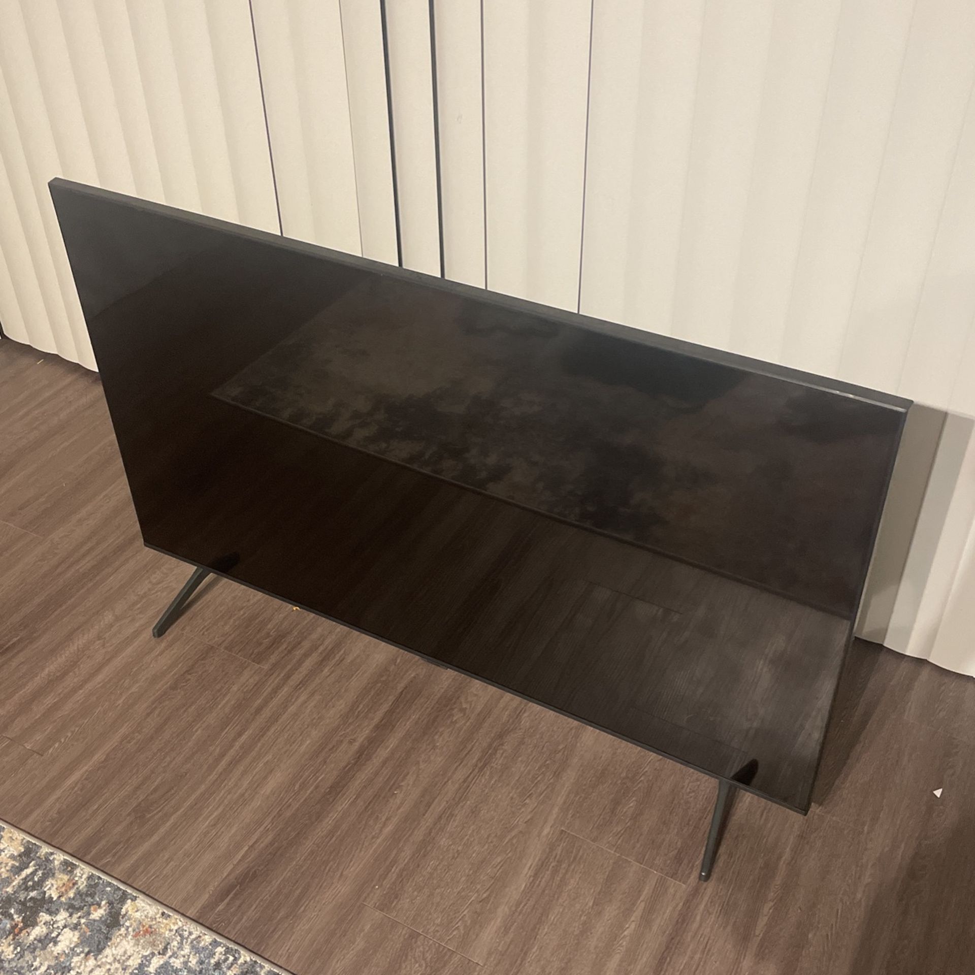 Samsung crystal TU7000 smart TV