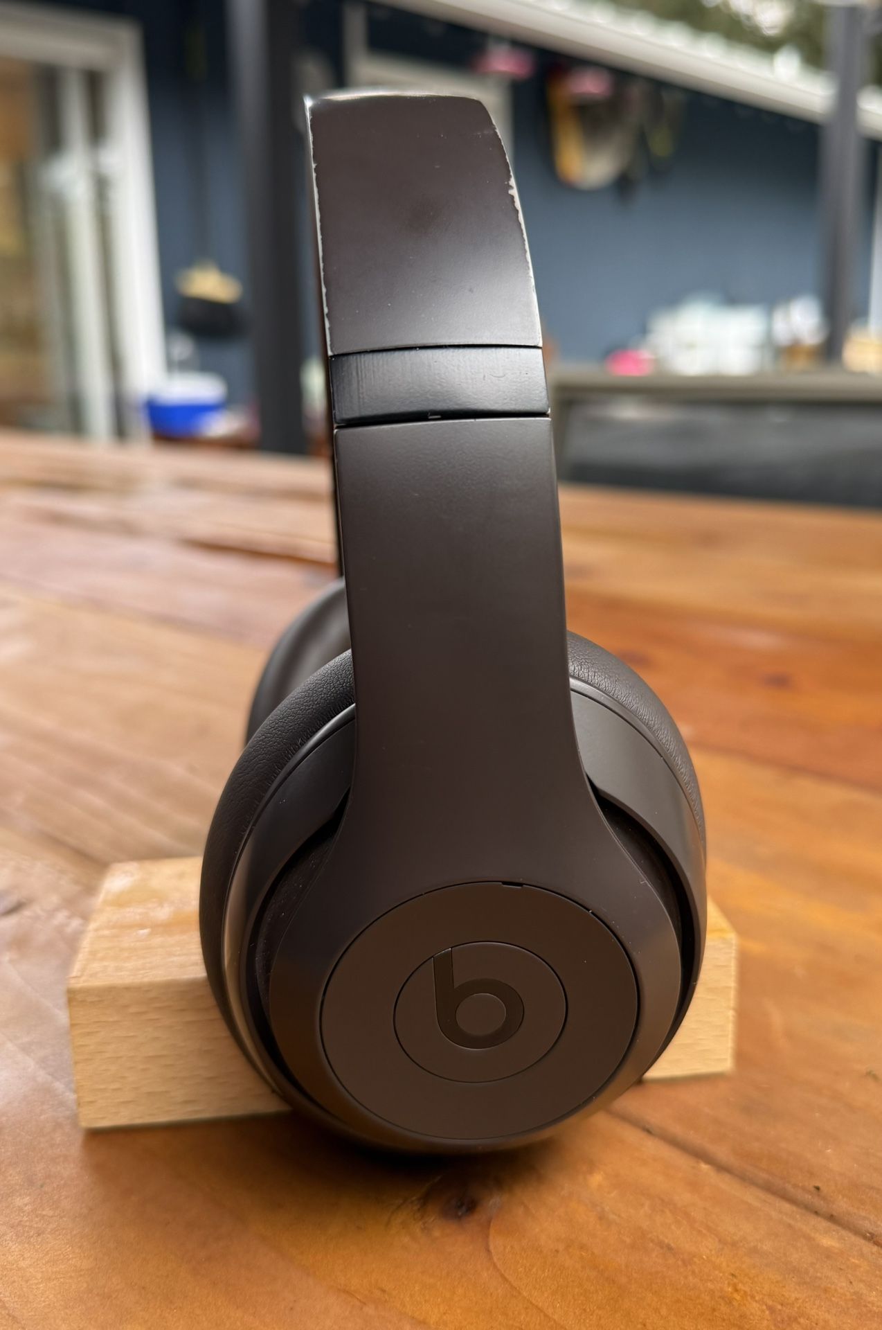 Beats Studio Pro (Deep Brown)