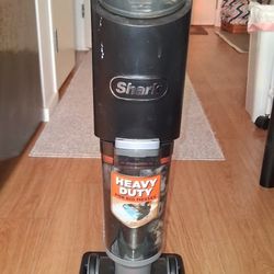 Shark Hydrovac Messmaster 