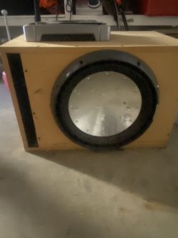 T1 15 Subwoofer Alpine 900 Watt Mono Amp