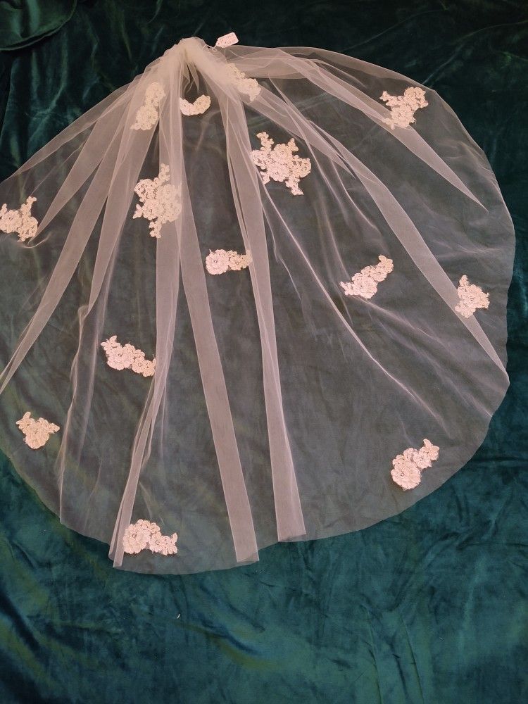 Bridal Veil , 37"