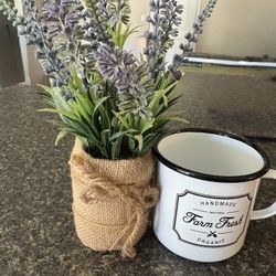 Farmhouse Cup & Faux Flower 