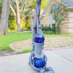 Dyson DC25 Animal Ball Bagless Upright Vacuum 