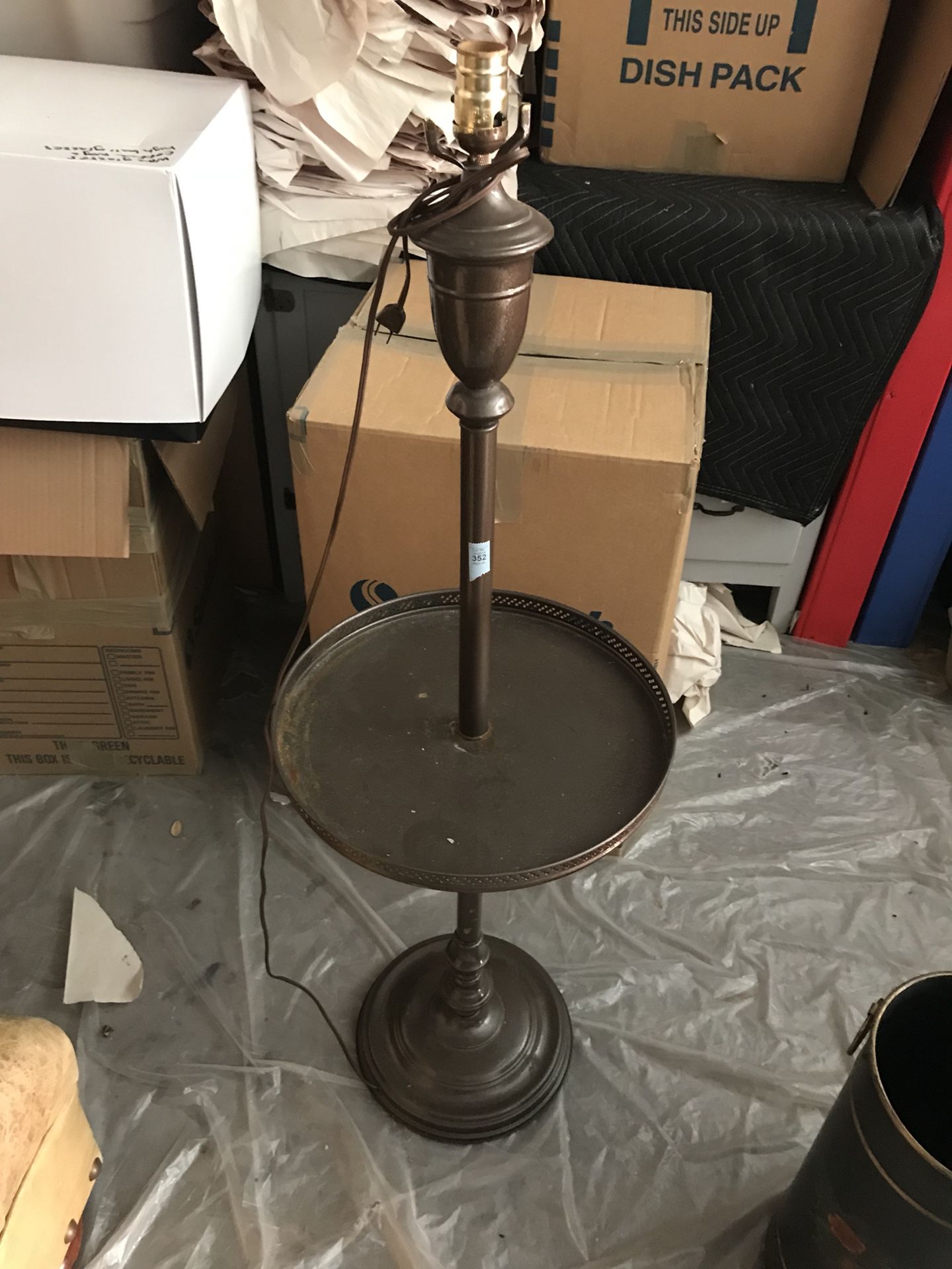 Floor Lamp with built-in tray