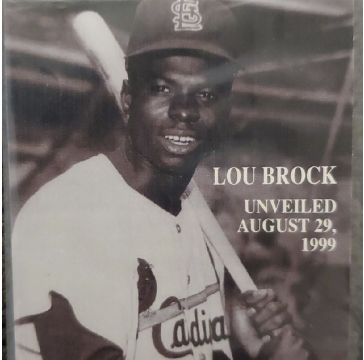 Pin - Lou Brock #20 1999 Pewter Statue Unveiling Lapel Pin