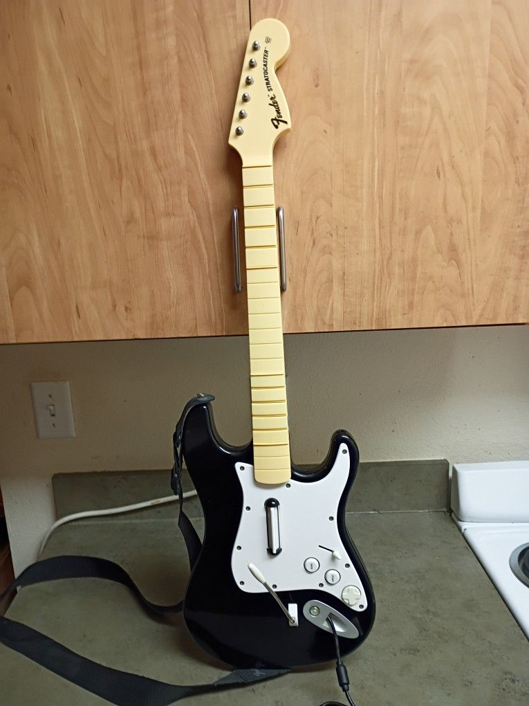 Harmonix Wired Rock Band Stratocaster Guitar Controller for Xbox 360, Tested, Working