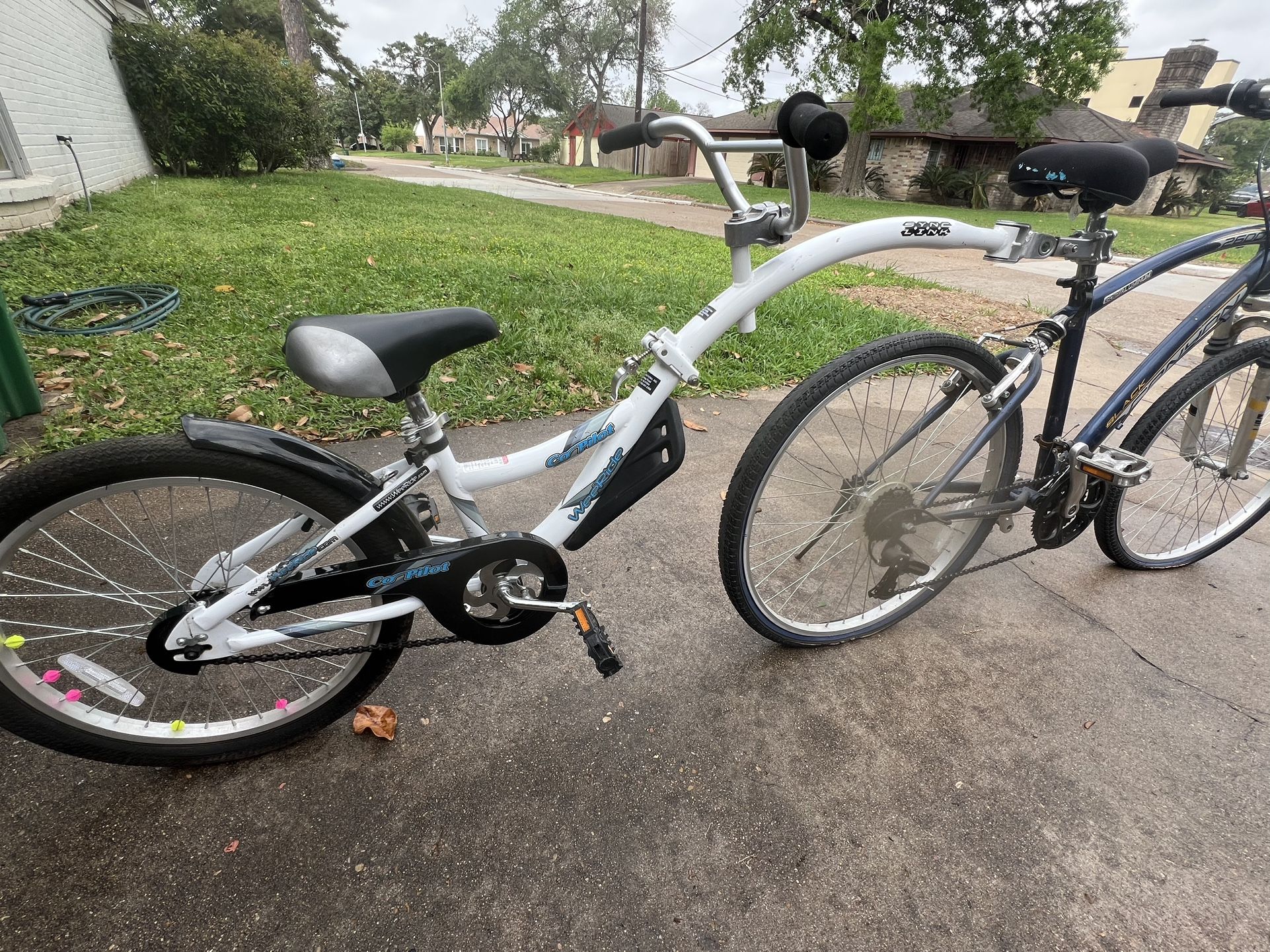 Kids bicycle attachment