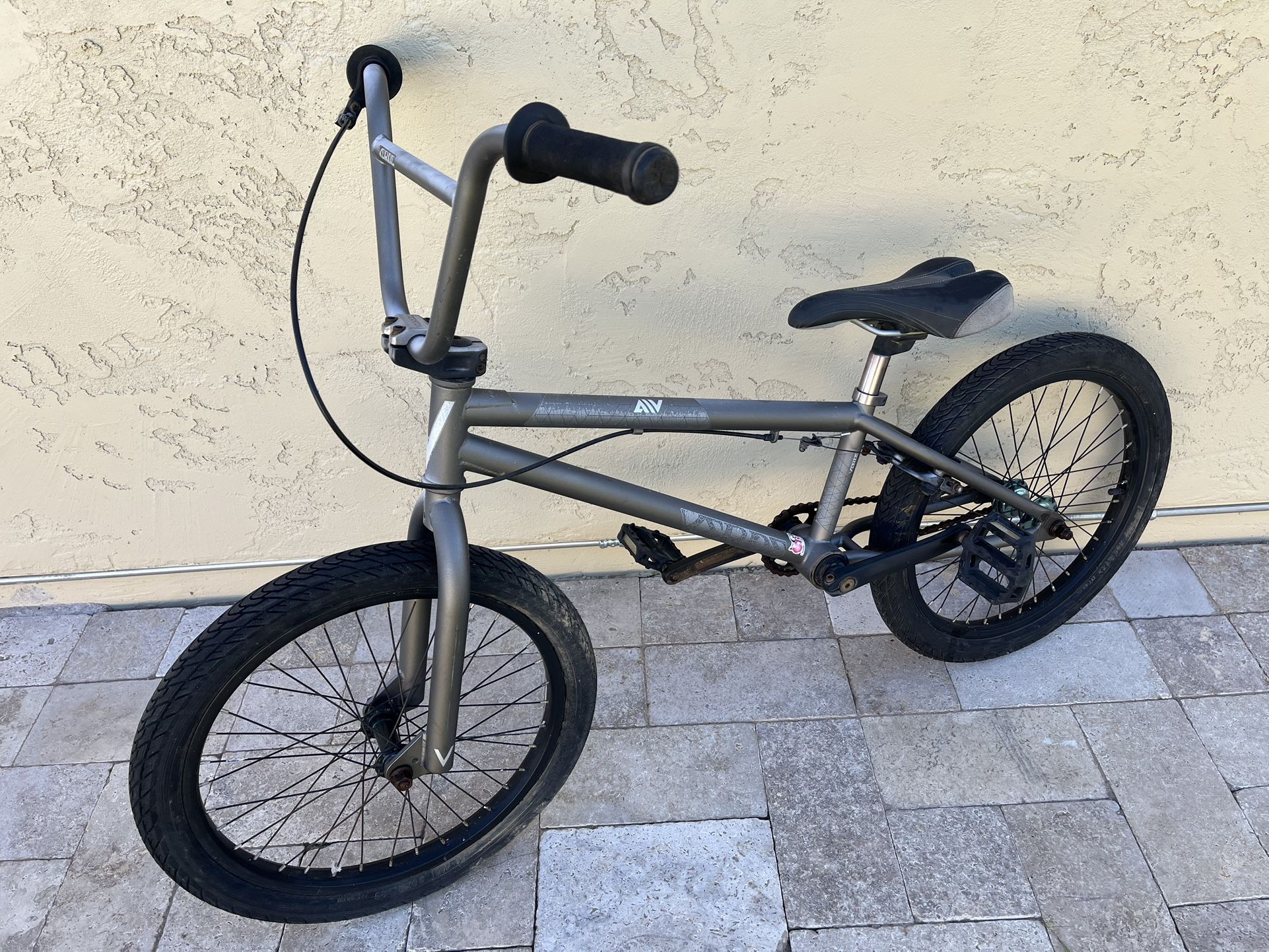 20” Verde AIV Bicycle