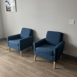 Living Room Chairs 