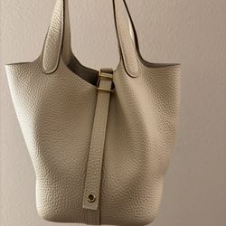 👜 Hermès Picotin Lock 