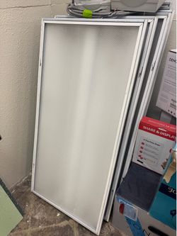 Fluorescent Light Fixtures - Free