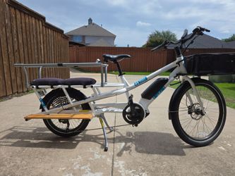2023 Yuba Spicy Curry V3 Electric Cargo Bike - Only 259 miles