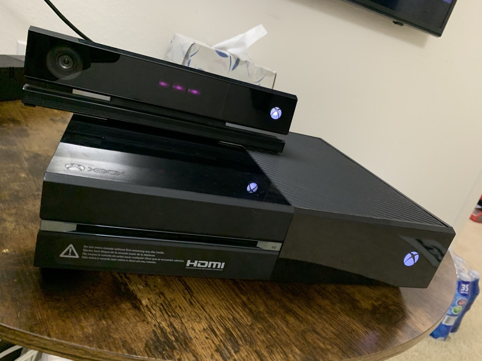 The Xbox One With kinect