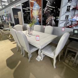 White Dining Room Set / 7pc Traditional Table and 6 Dining Chairs