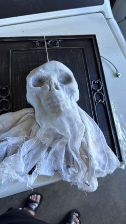 Hanging Ghost Skull Halloween Decoration