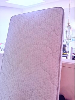 Sealy Twin Mattress like new