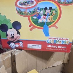 Mickey Drum Set