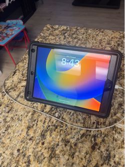 iPad 7th generation Excellent Condition