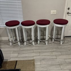 4 Stools Red Covers Seats Are Black Leather