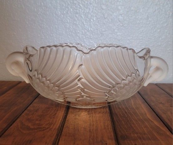  Vintage Mikasa Swan Bowl