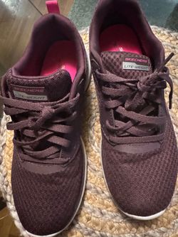 Skechers Lite-Weight shoes in a burgundy colorway size 8