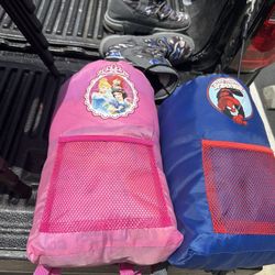 Two kids sleeping bags in good condition