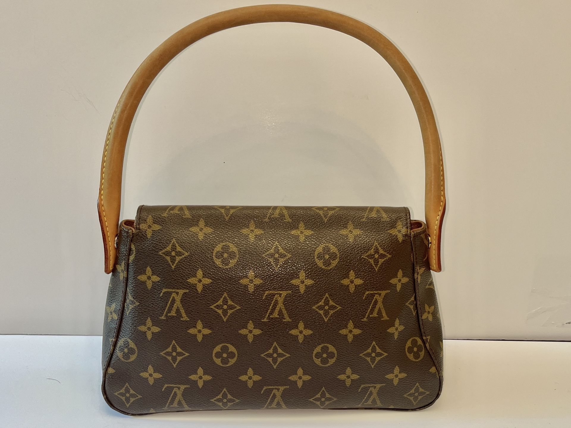 Louis Vuitton Mini LOOPING handbag Brown, Monogram M51147