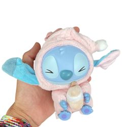 Stitch eat something before sleep