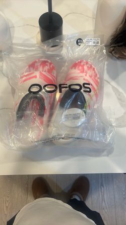 OOFOS Unisex Flip Flop Sandals Project Pink