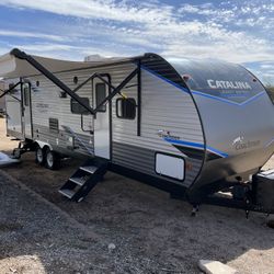 2022 Coachman Catalina Legacy Edition 323BHDS