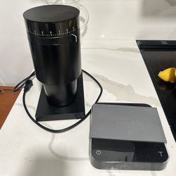 COFFEE Fellow Opus and Acaia Pearl Scale 