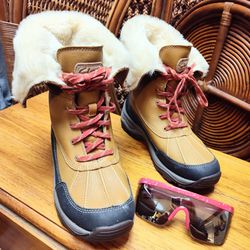 CLARKS SZ 8 MAZLYN ARTIC FUR CUFFED HIKING BOOTS NEW SOLD OUT