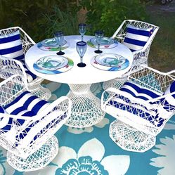 MCM Woodard Coastal Dining/Patio Set