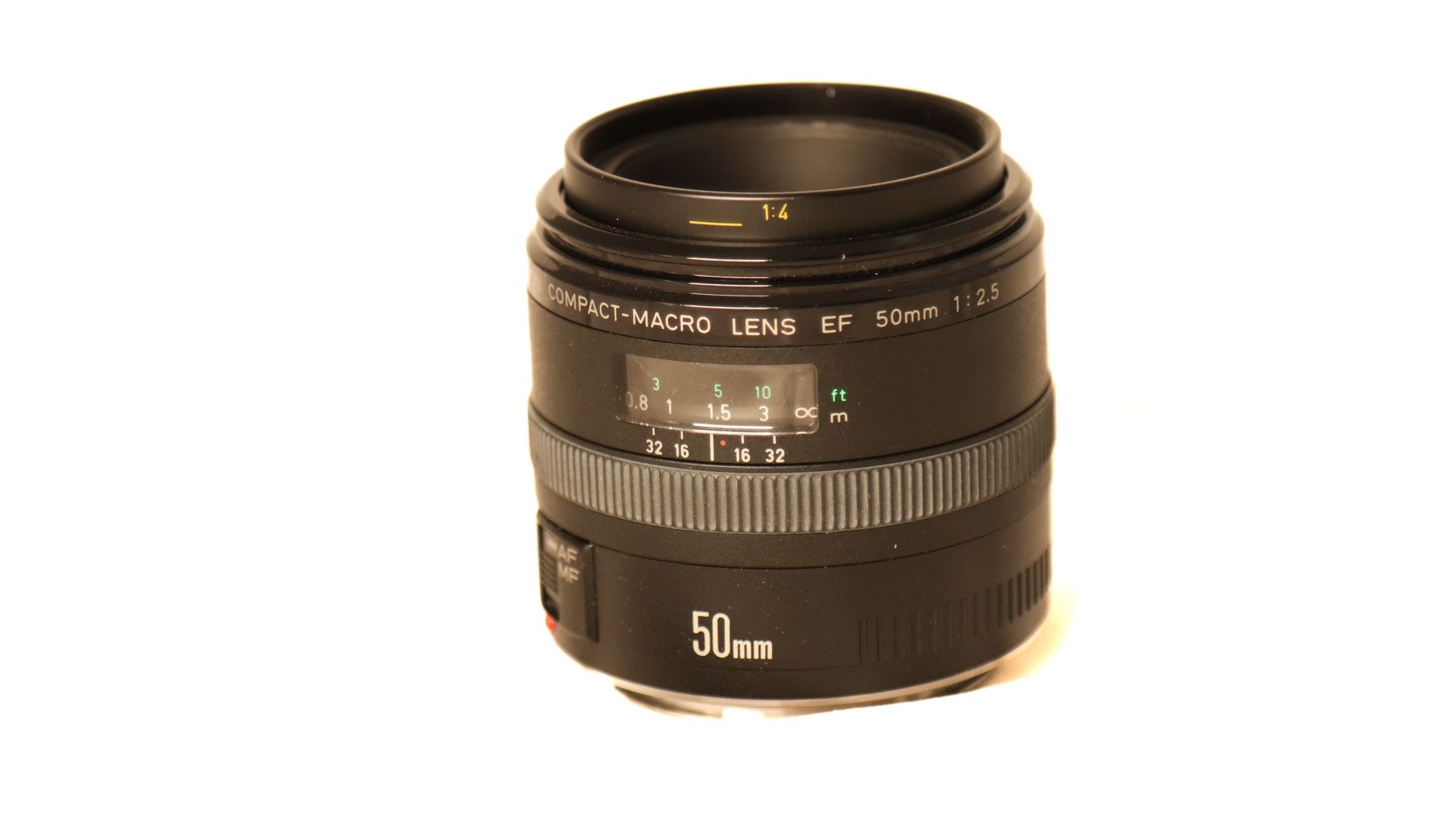 Canon EF 50mm f2.5 Macro