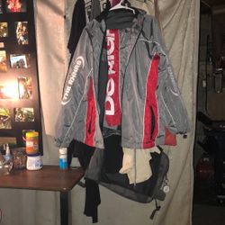 2pc Red And Gray Athletes Set Sz L