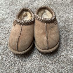 Ugg’s Toddler Size 8 
